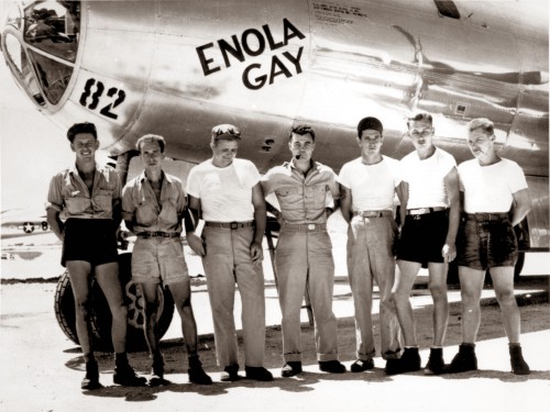 Enola Gay lėktuvas ir jo komanda