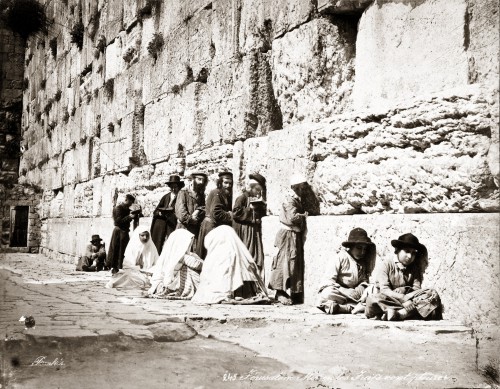 Felix Bonfils, Jeruzalės žydai prie raudų sienos, 1870